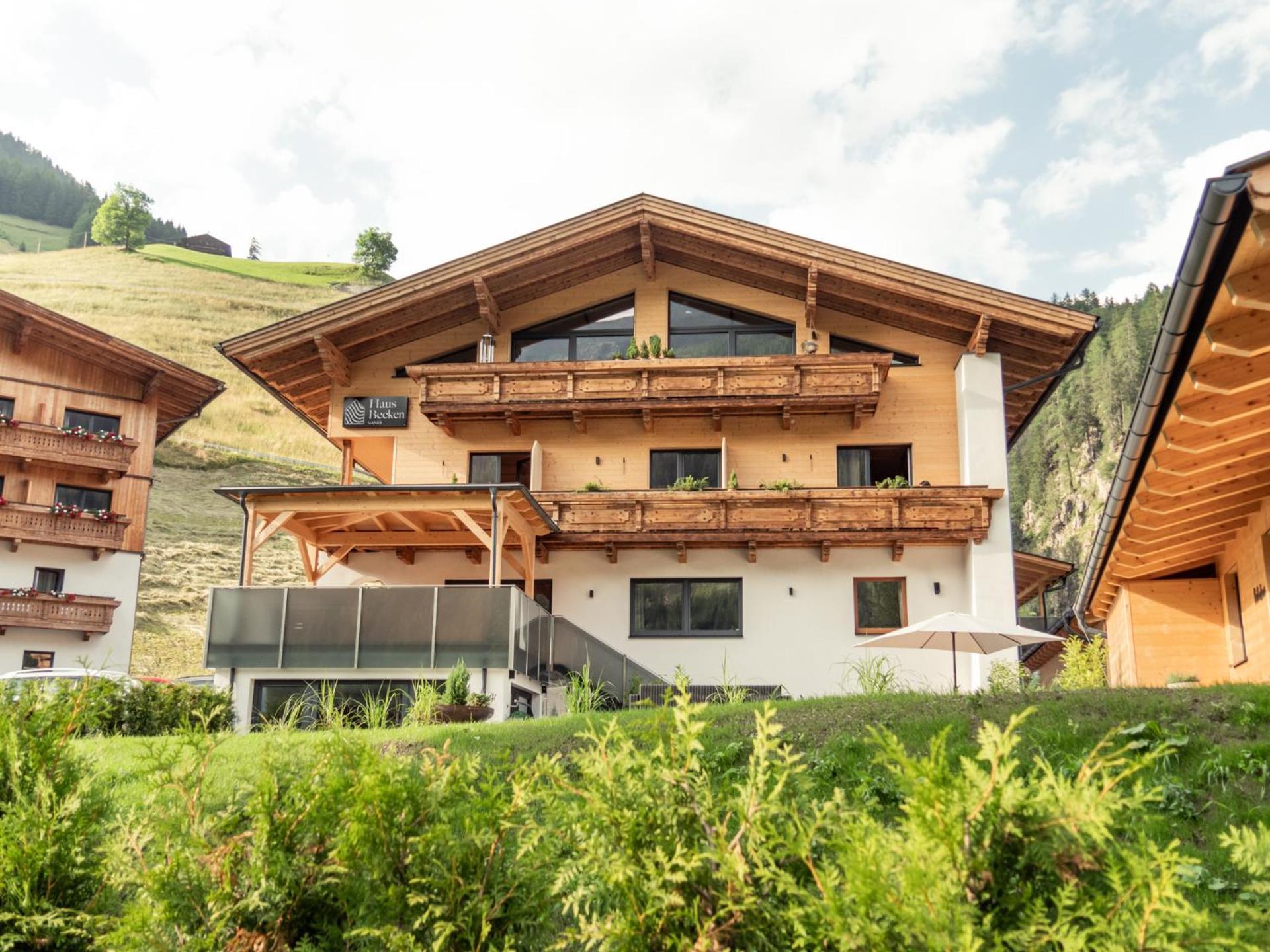 Haus Becken Hotel Sankt Jakob in Defereggen Exterior photo